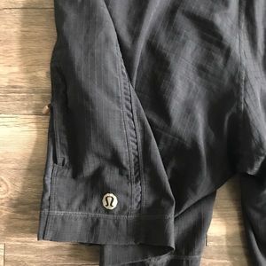 Lululemon men’s athletic shorts, black